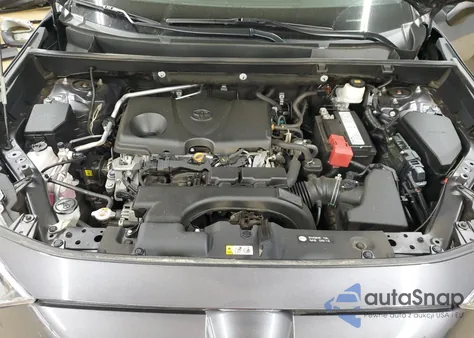 2019 Toyota Rav4 Xle z USA, uszkodzony, nr VIN 2T3W1RFVXKW051423